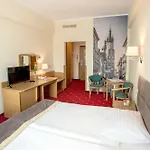 Orient 4*