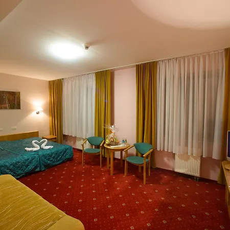 Orient 4*