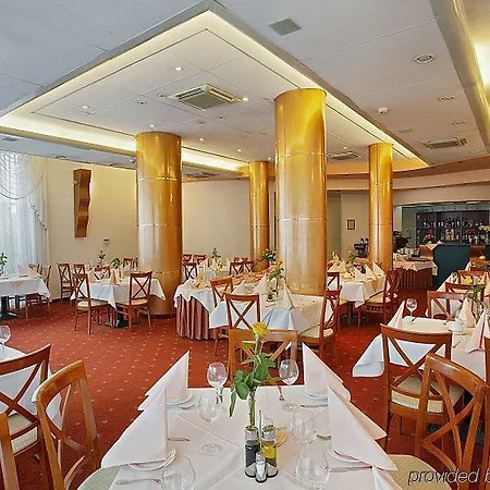 Orient 4* Краков