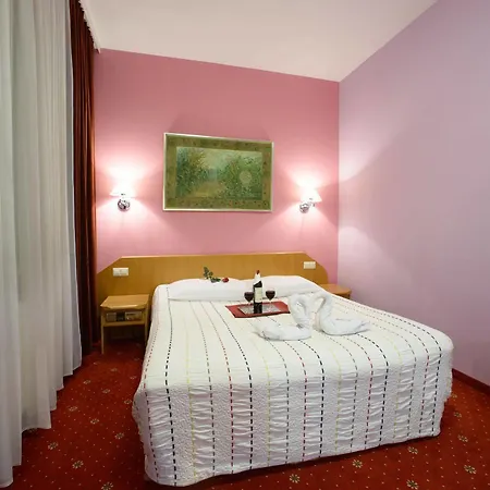 Orient Ξενοδοχείο 4*